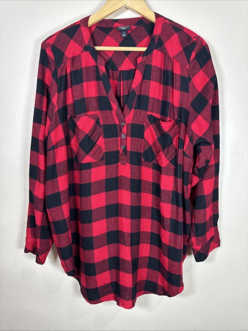 Torrid Womens Harper Blouse Top Size 1X Buffalo Plaid Red Black Casual Fall